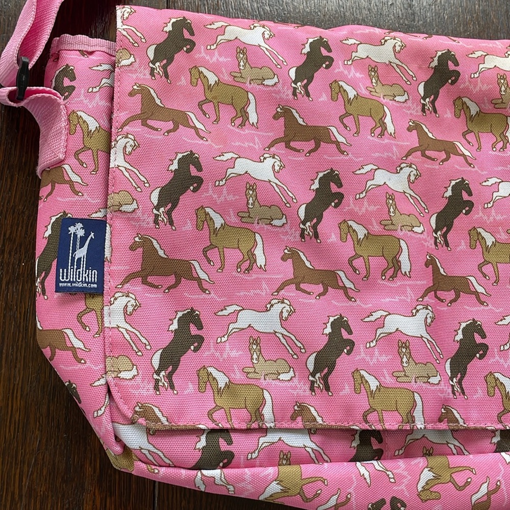 Wildkin Horses in Pink messenger bag w padded, adjustable shoulder strap